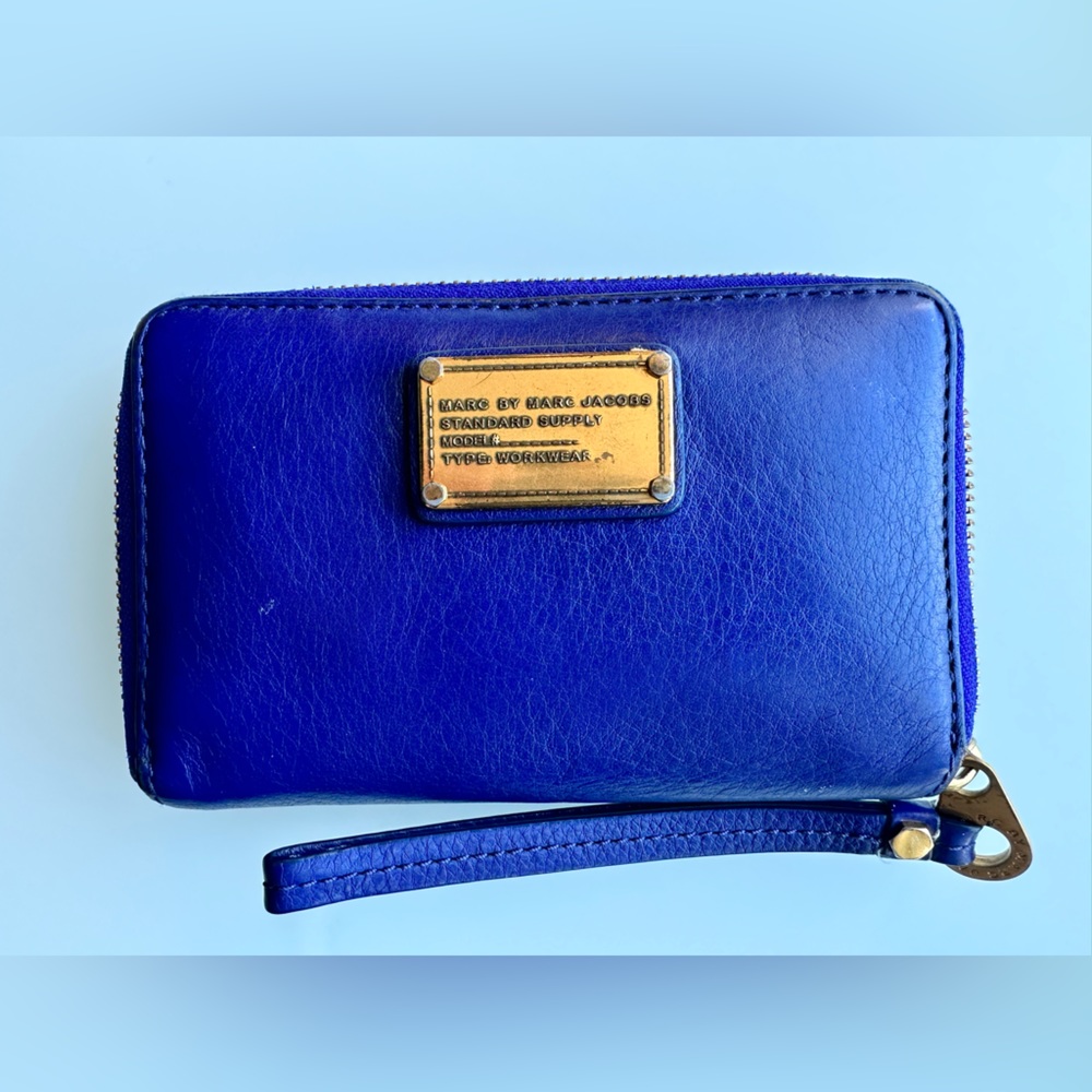 Marc Jacobs blue wallet
